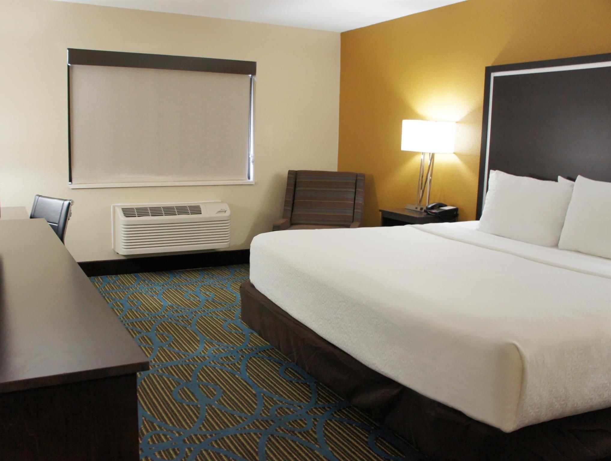 La Quinta By Wyndham Emporia Hotel Eksteriør billede
